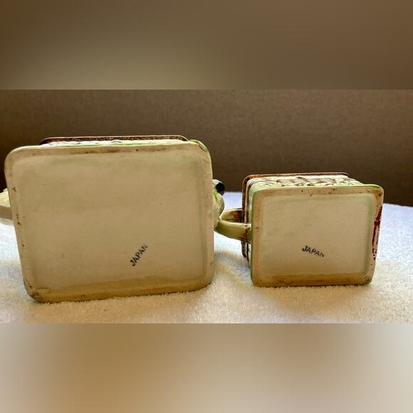 1950s Majolica Japan cottageware teapot and creamer dish - Picture 4 of 15